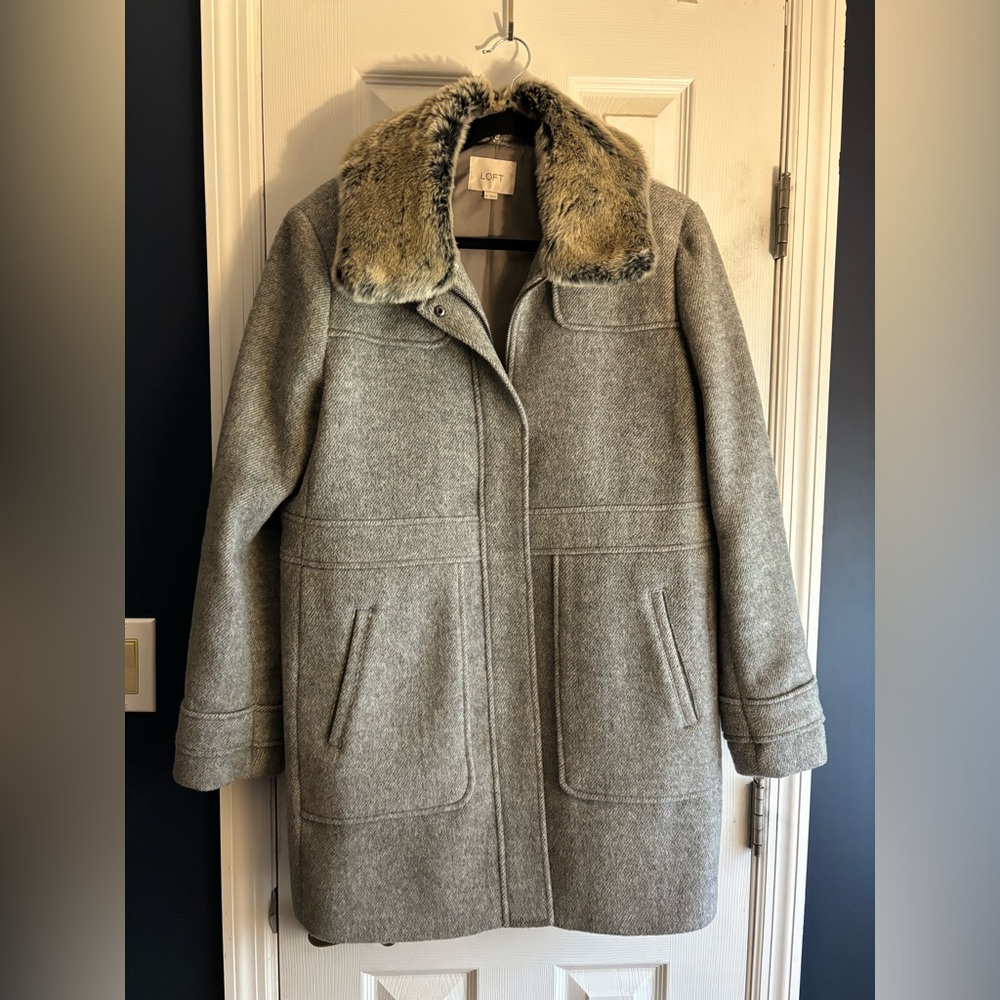 Loft wool/polyester winter coat